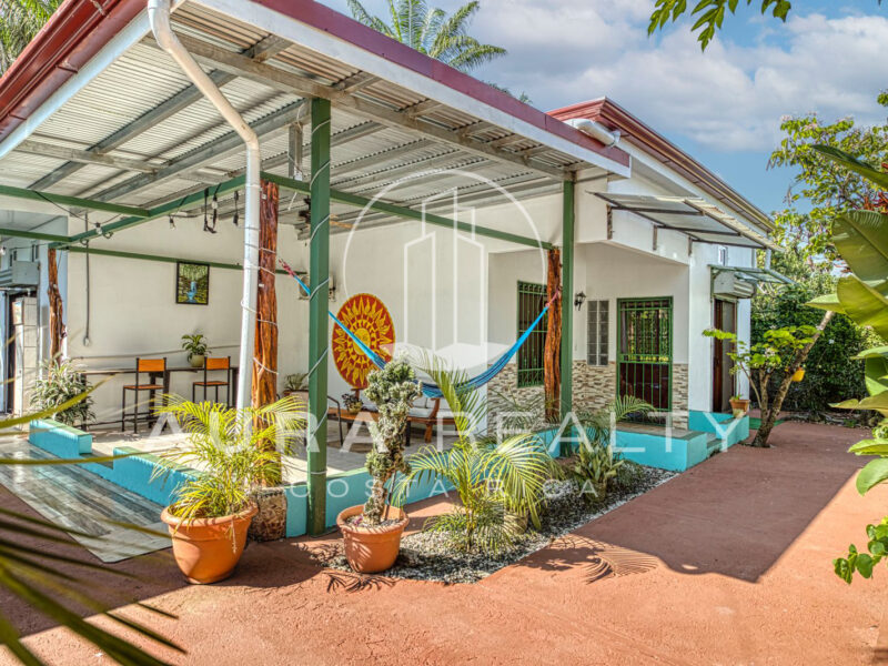 Casa Playa Bandera, Parrita.