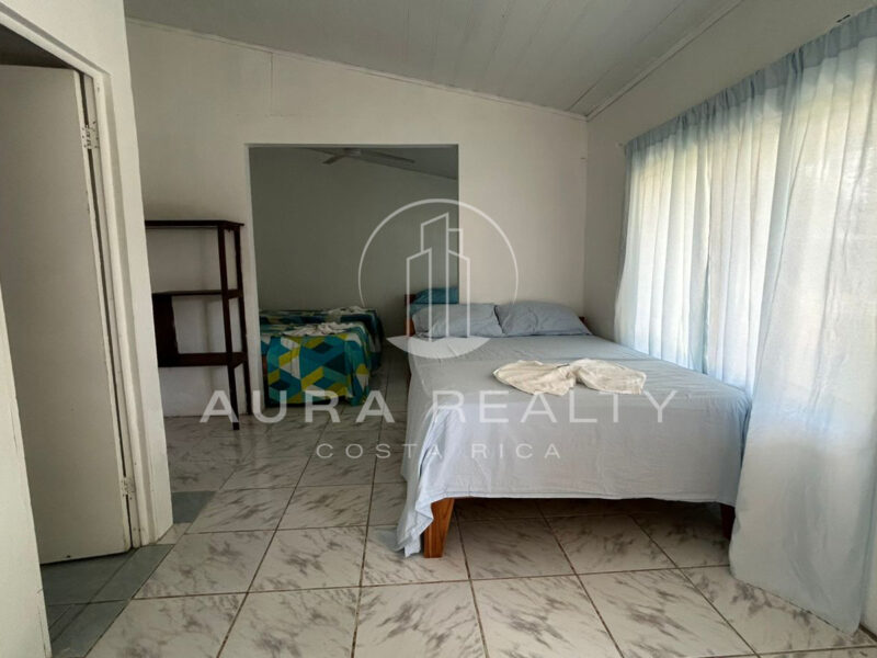 Cabinas Zona Comercial Parrita