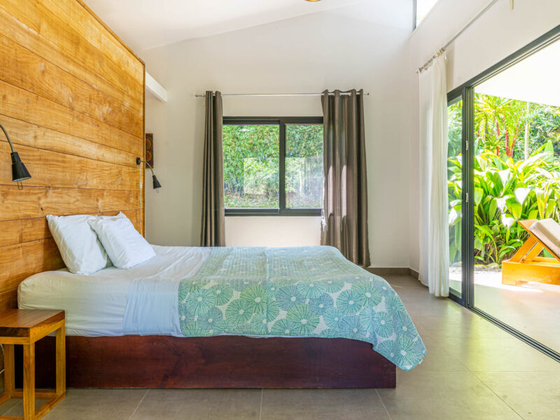 Exclusiva propiedad con vistas al océano, residencias independientes y potencial de desarrollo hotelero en Escaleras, Dominical
