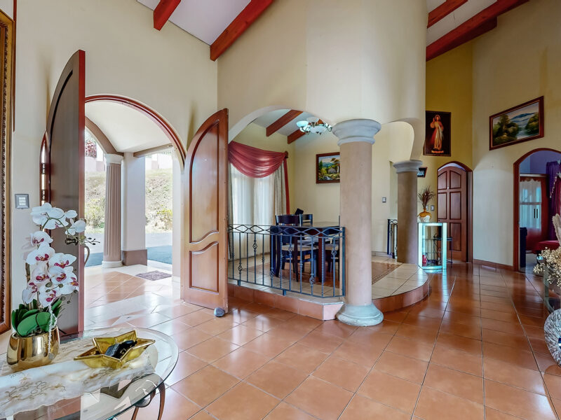 Casa colonial-mediterránea de 5 habitaciones en La Bonita de Rivas