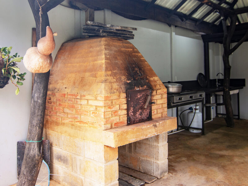 Casa de dos plantas con vistas a las montañas, 5 habitaciones y rancho con horno para pizza en Pérez Zeledón
